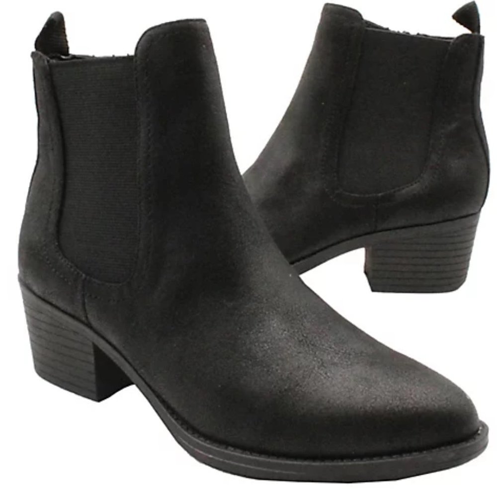 NWOT Volatile Rustic Chelsea Bootie- Carriage Western Style